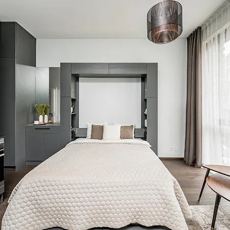 Old-town Renaissance Aparthotel *