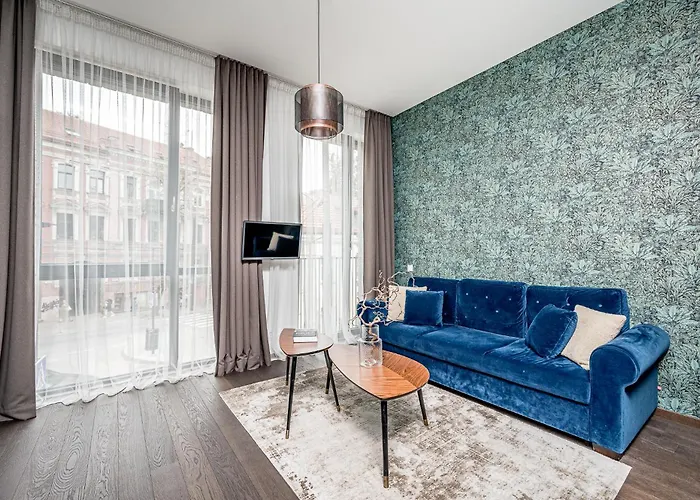 Old-town Renaissance Apart-hotel